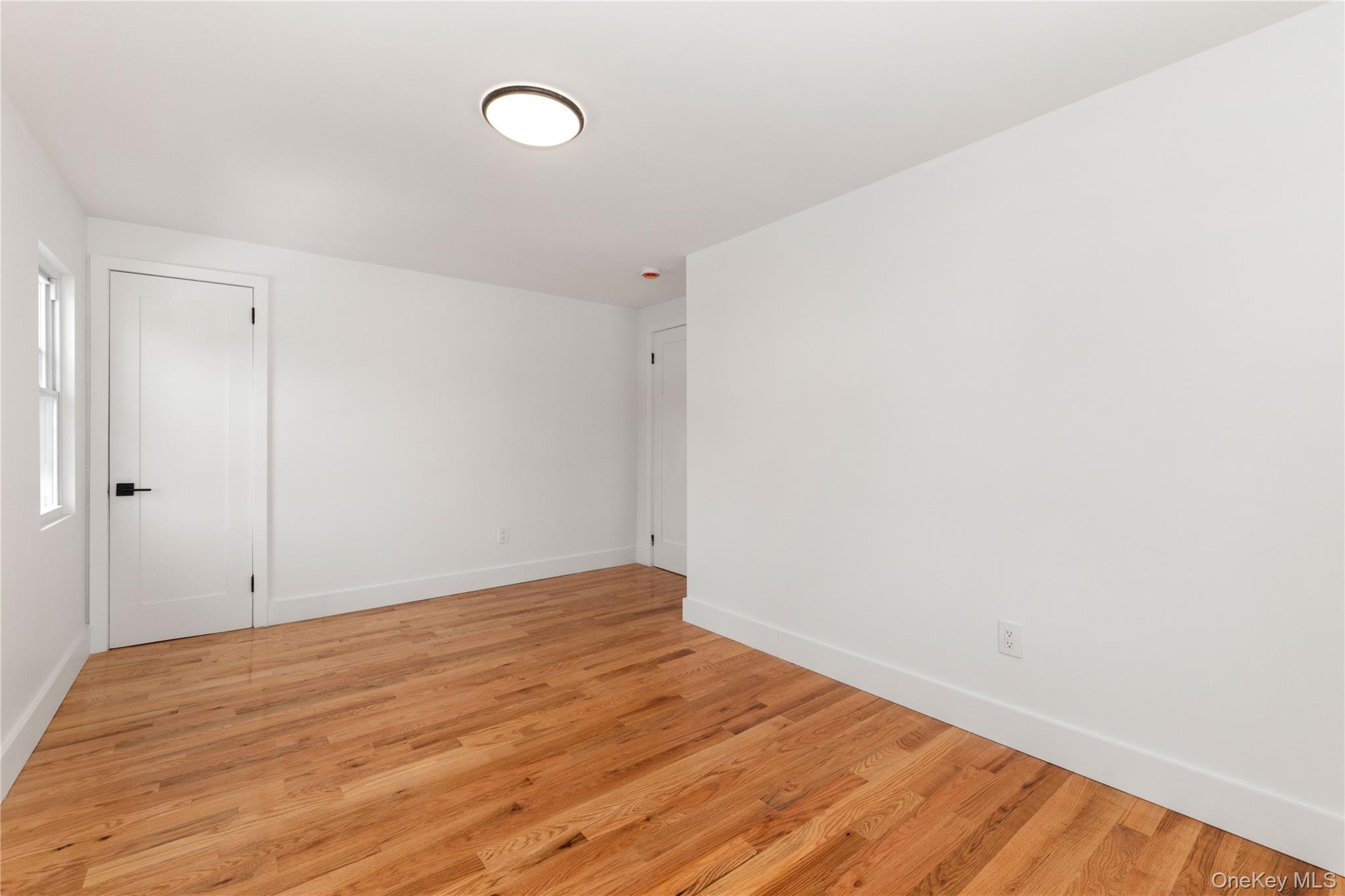 Single Family Ellison  Nassau County, NY 11520, MLS-975041-21