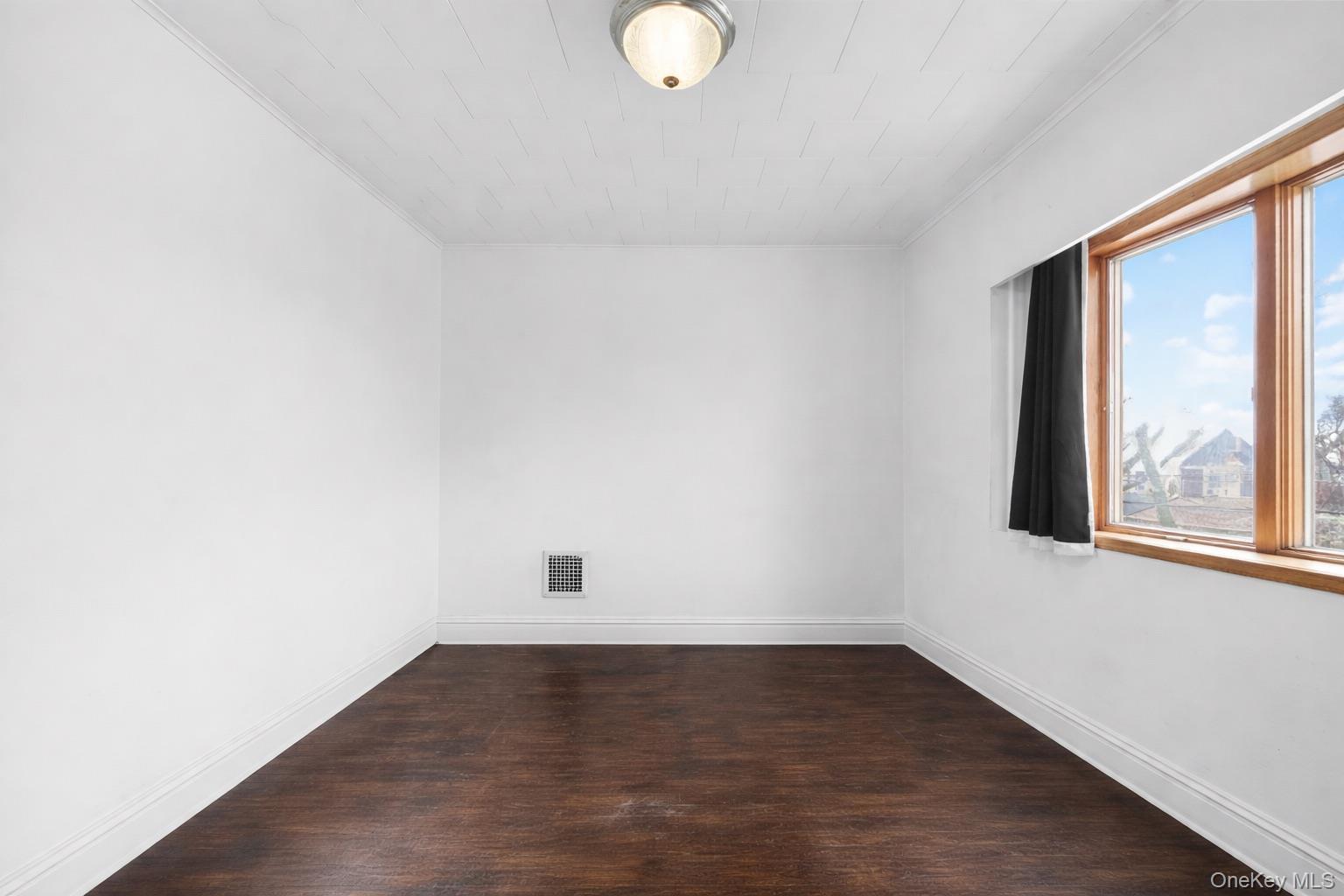 Single Family 85th  Queens, NY 11421, MLS-975062-16