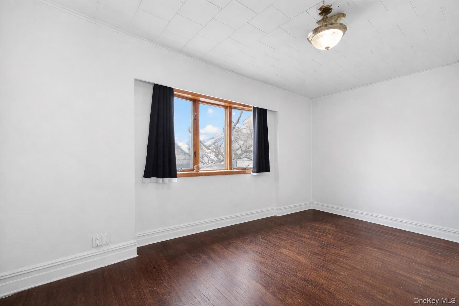 Single Family 85th  Queens, NY 11421, MLS-975062-18