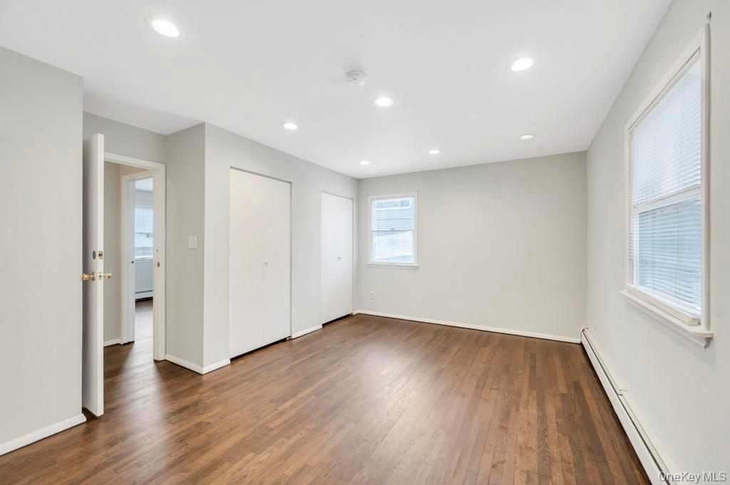 Single Family Park  Suffolk County, NY 11720, MLS-975066-11