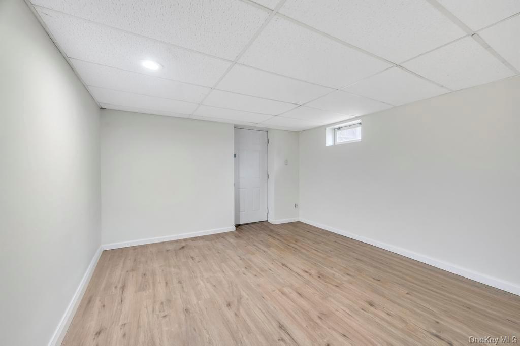 Single Family Park  Suffolk County, NY 11720, MLS-975066-20