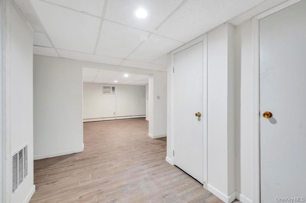 Single Family Park  Suffolk County, NY 11720, MLS-975066-21