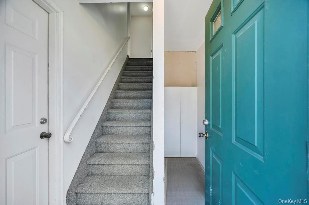 Single Family Park  Suffolk County, NY 11720, MLS-975066-23