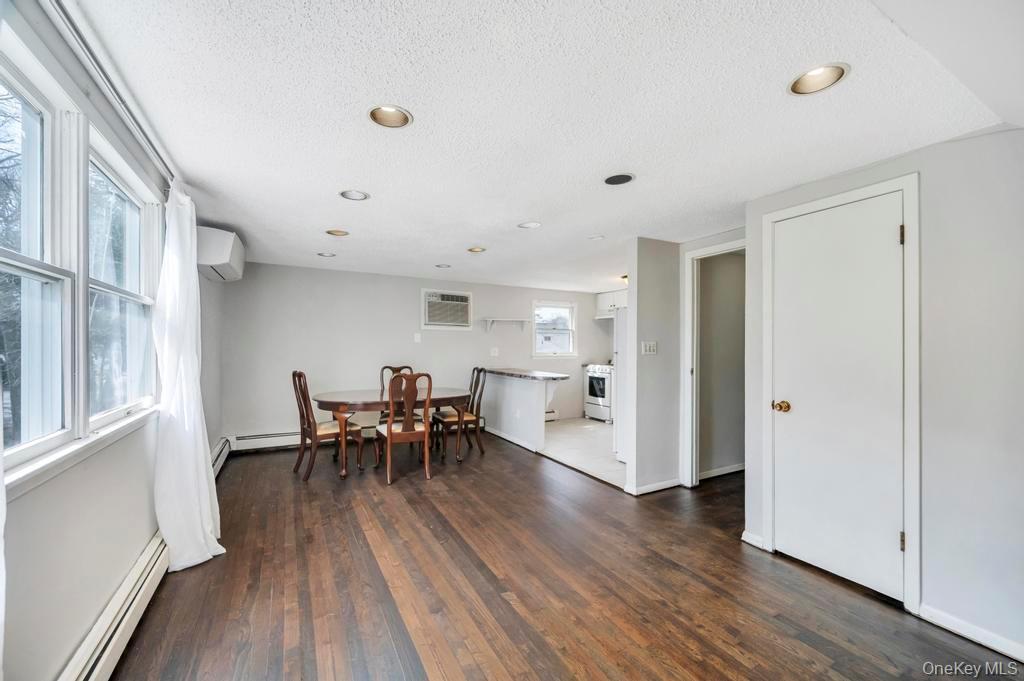 Single Family Park  Suffolk County, NY 11720, MLS-975066-24