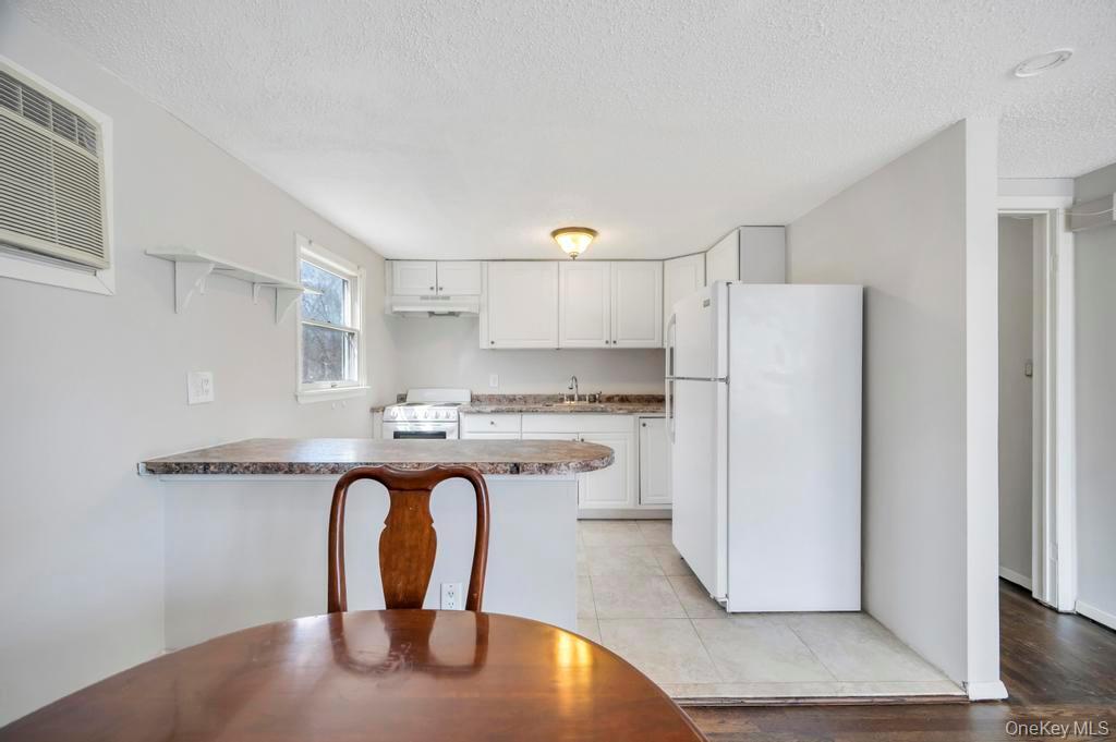 Single Family Park  Suffolk County, NY 11720, MLS-975066-29