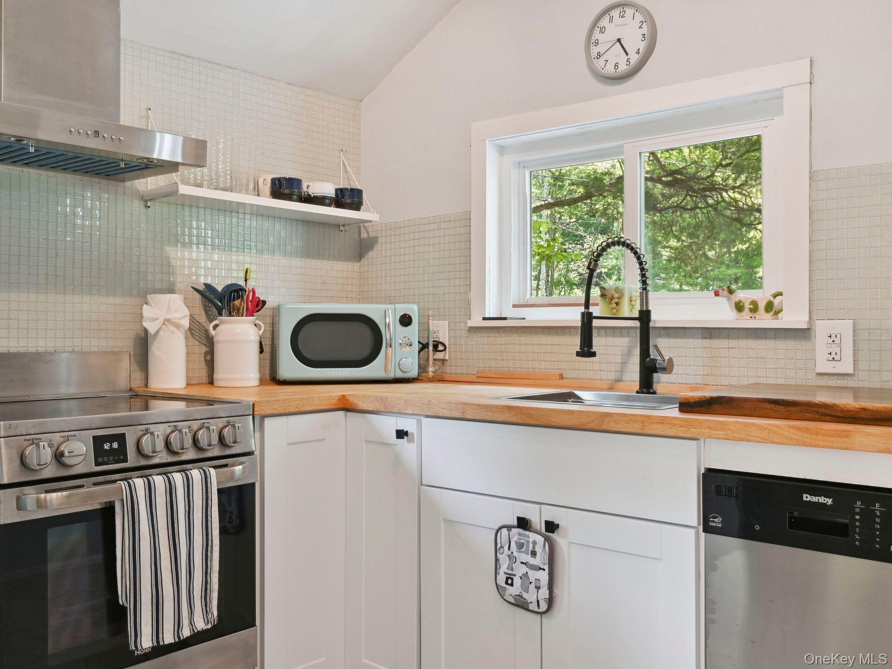 Single Family Hommelville  Ulster County, NY 12477, MLS-975078-10