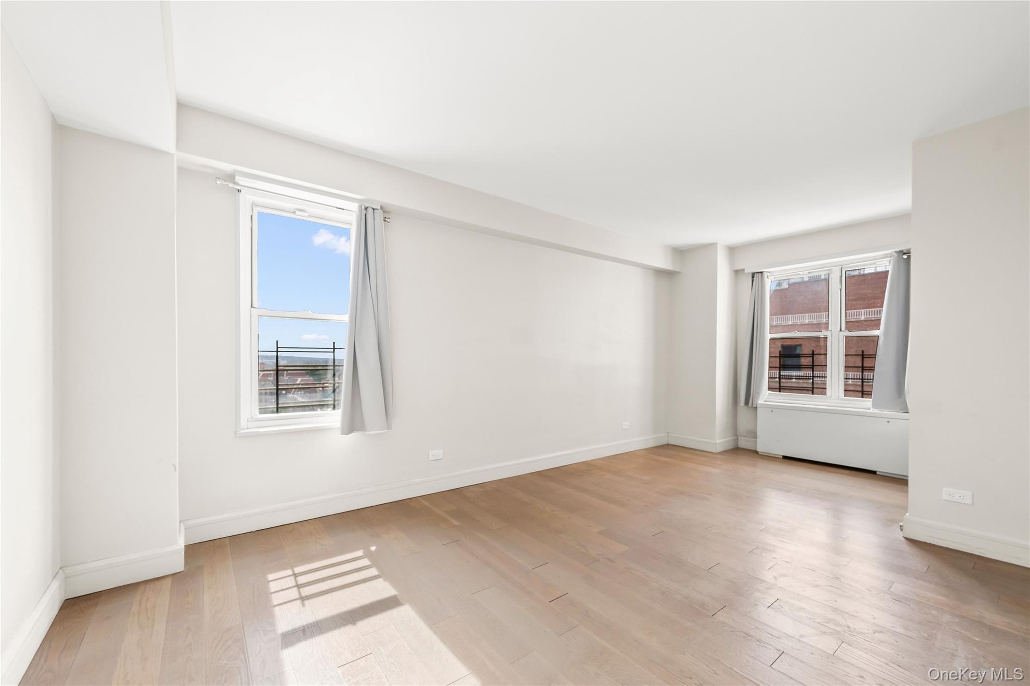 Coop Queens  Queens, NY 11375, MLS-975079-12