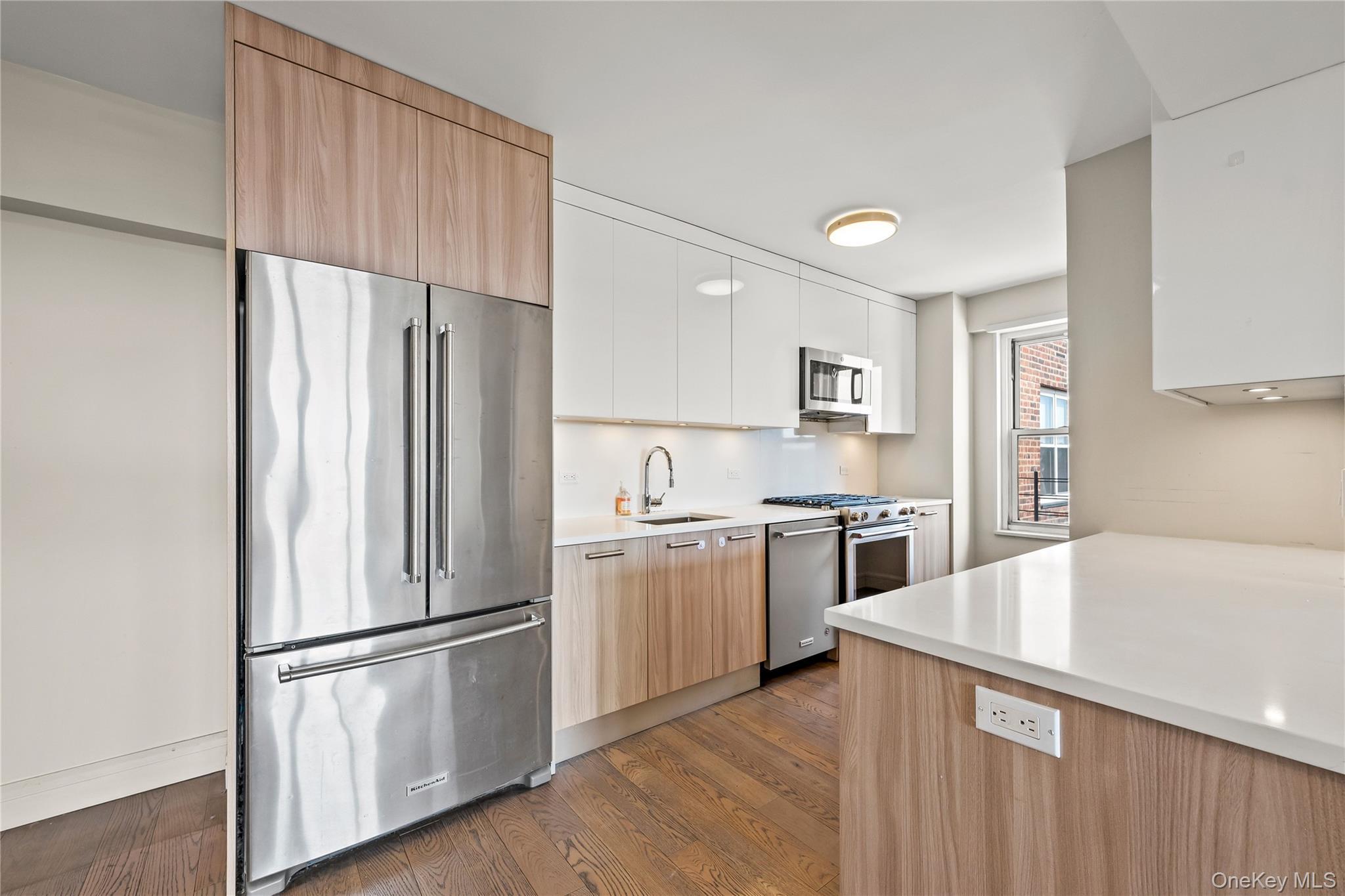 Coop Queens  Queens, NY 11375, MLS-975079-5