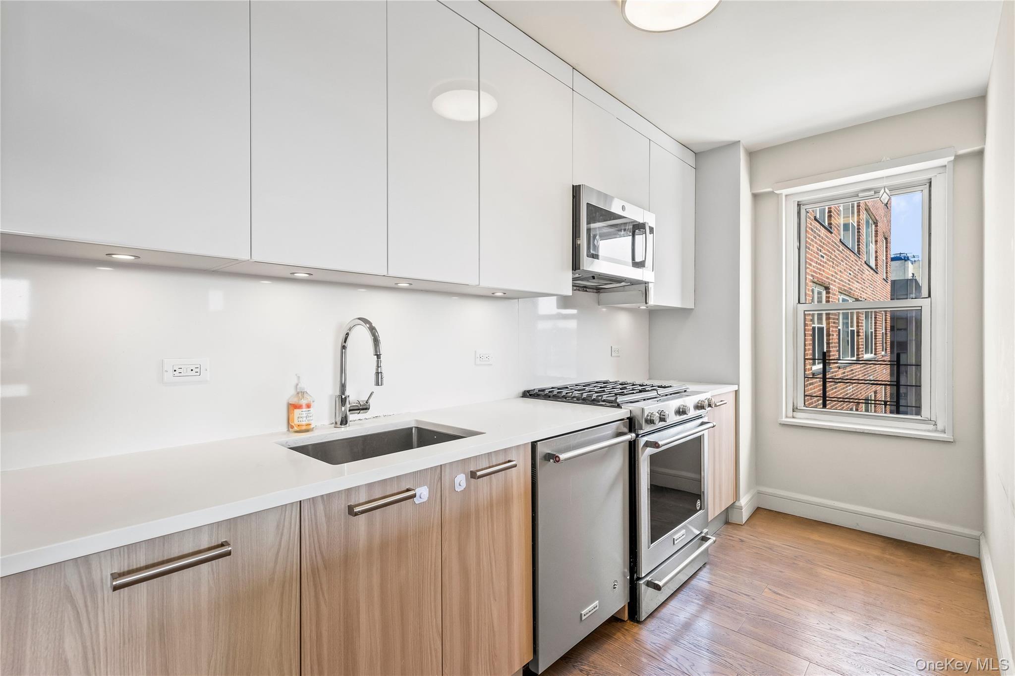 Coop Queens  Queens, NY 11375, MLS-975079-7