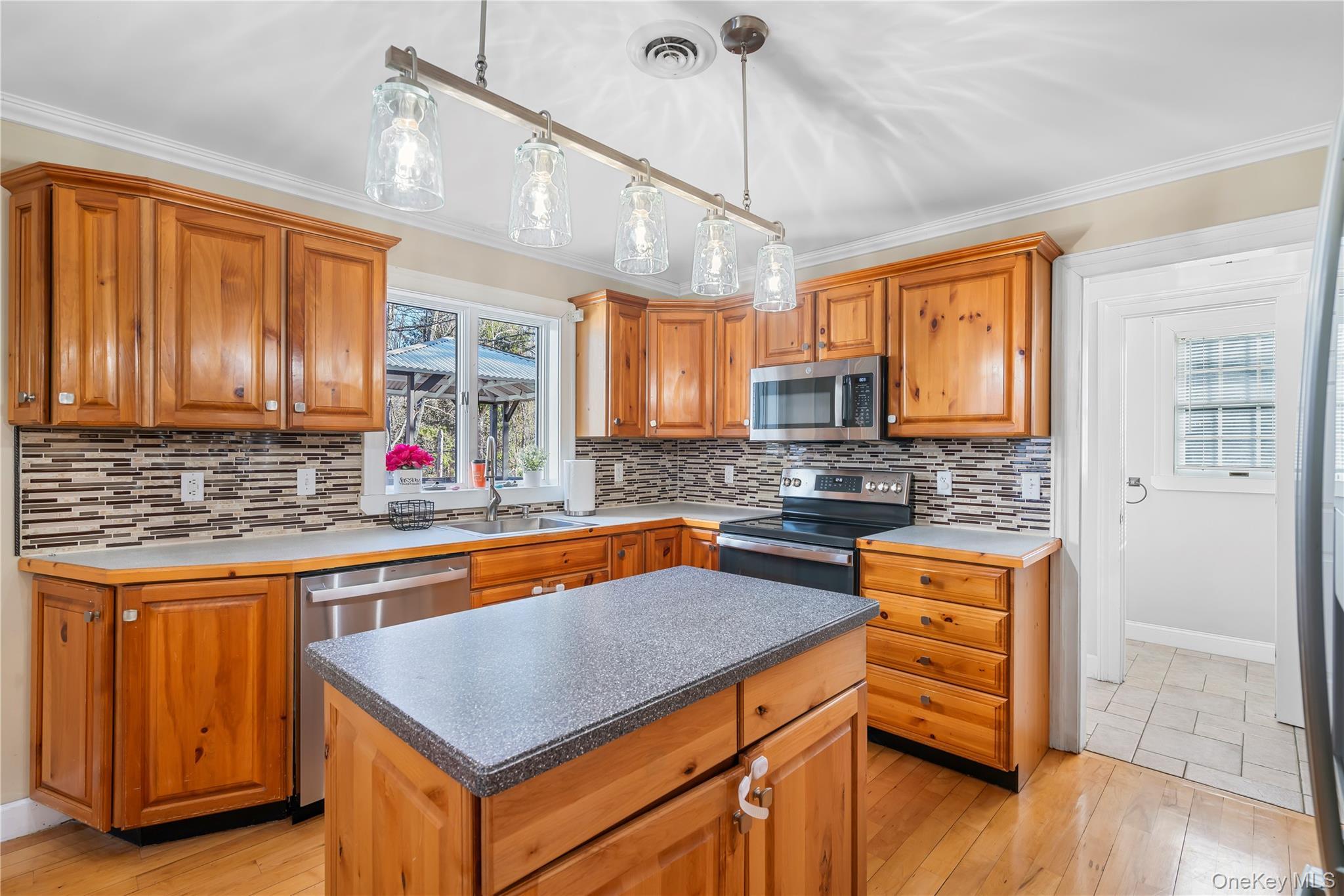 Single Family Pine Tree  Orange County, NY 10950, MLS-975100-10