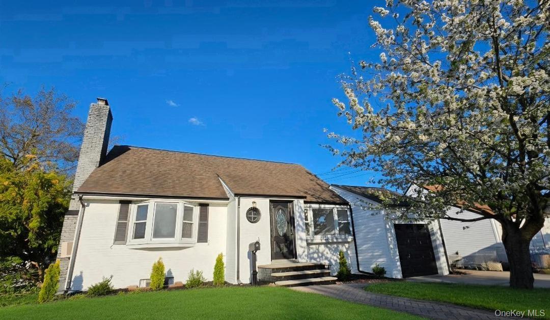 Single Family Paul  Nassau County, NY 11510, MLS-975102-3