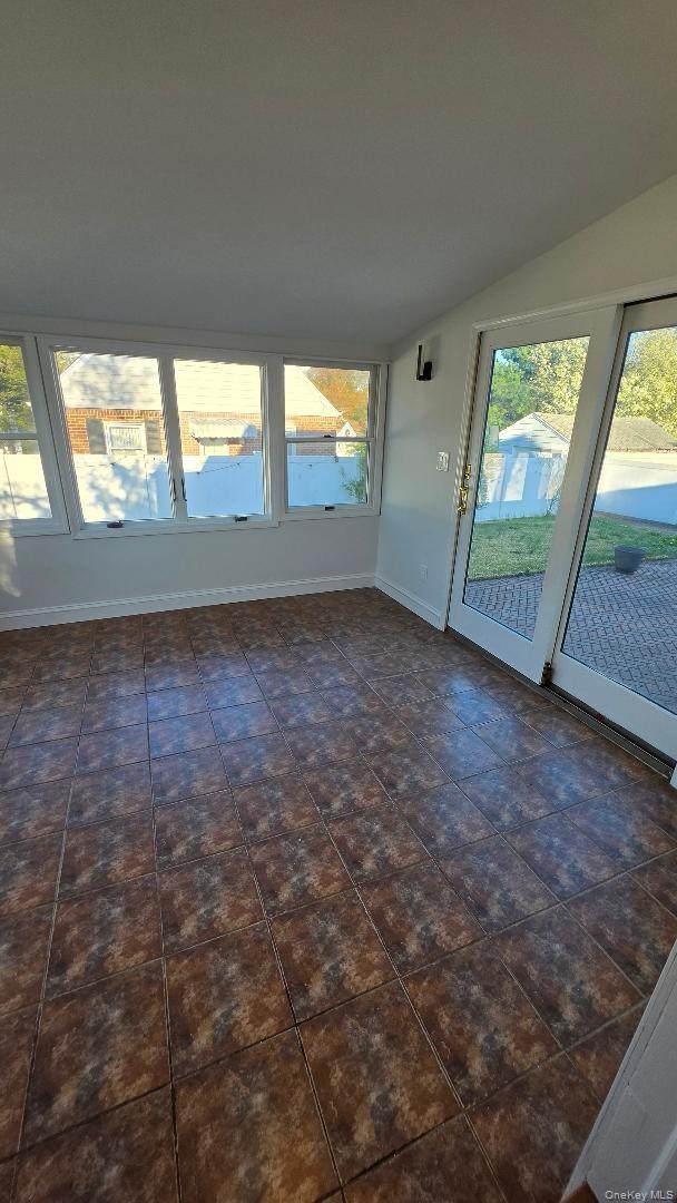 Single Family Paul  Nassau County, NY 11510, MLS-975102-43