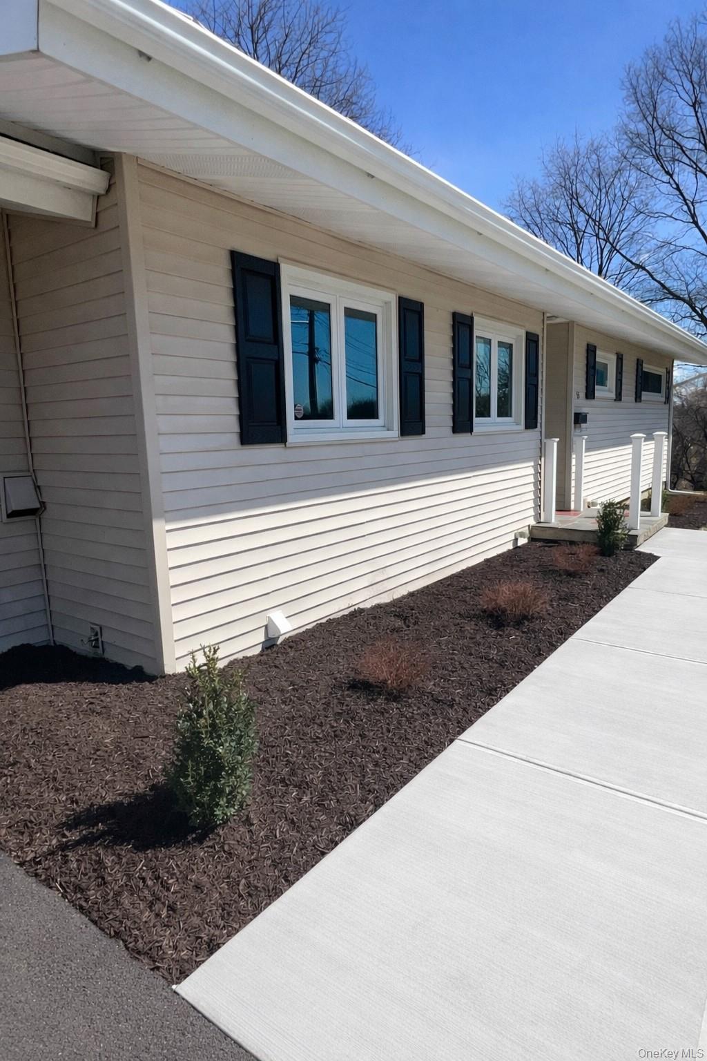 Single Family Eisenhower  Orange County, NY 10940, MLS-975115-17