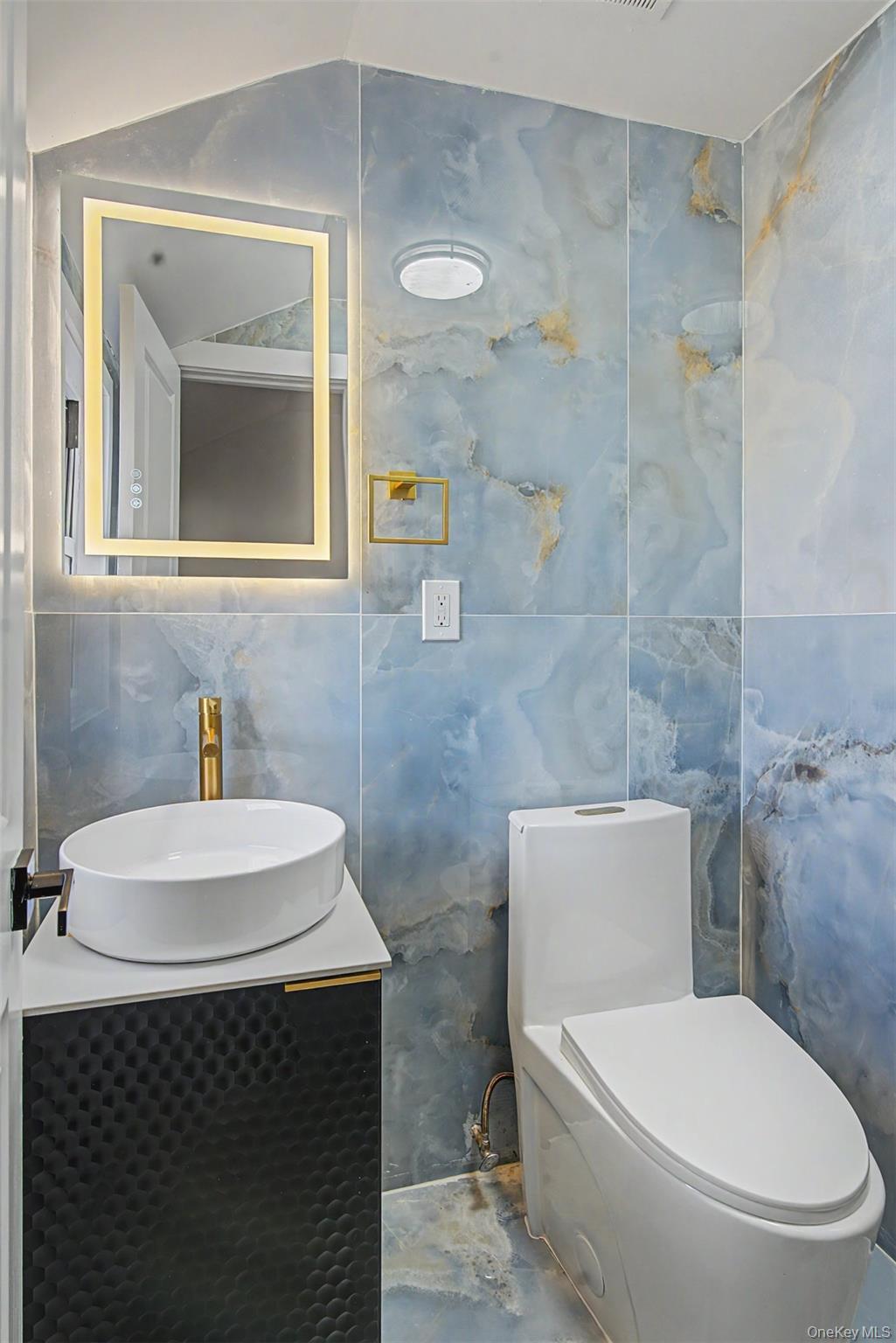 Single Family West Side  Suffolk County, NY 11706, MLS-975135-10