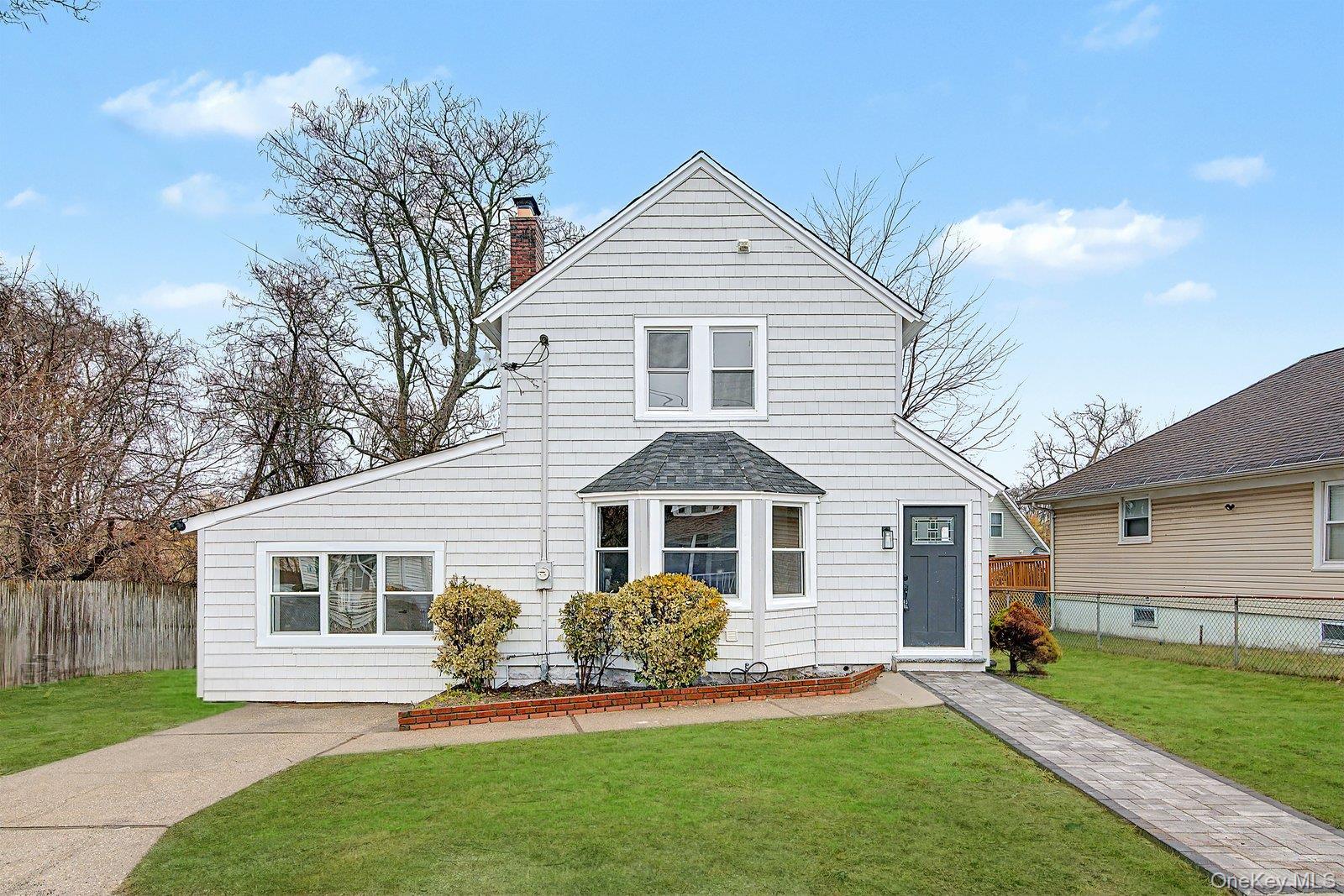 Single Family West Side  Suffolk County, NY 11706, MLS-975135-2