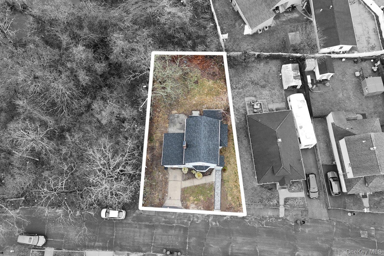 Single Family West Side  Suffolk County, NY 11706, MLS-975135-29