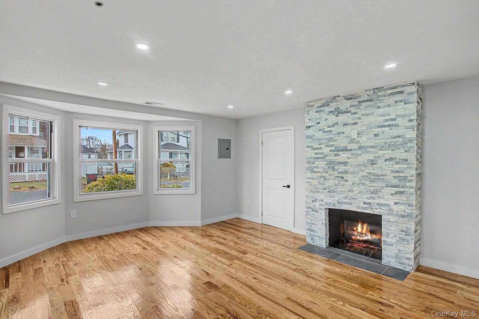 Single Family West Side  Suffolk County, NY 11706, MLS-975135-4