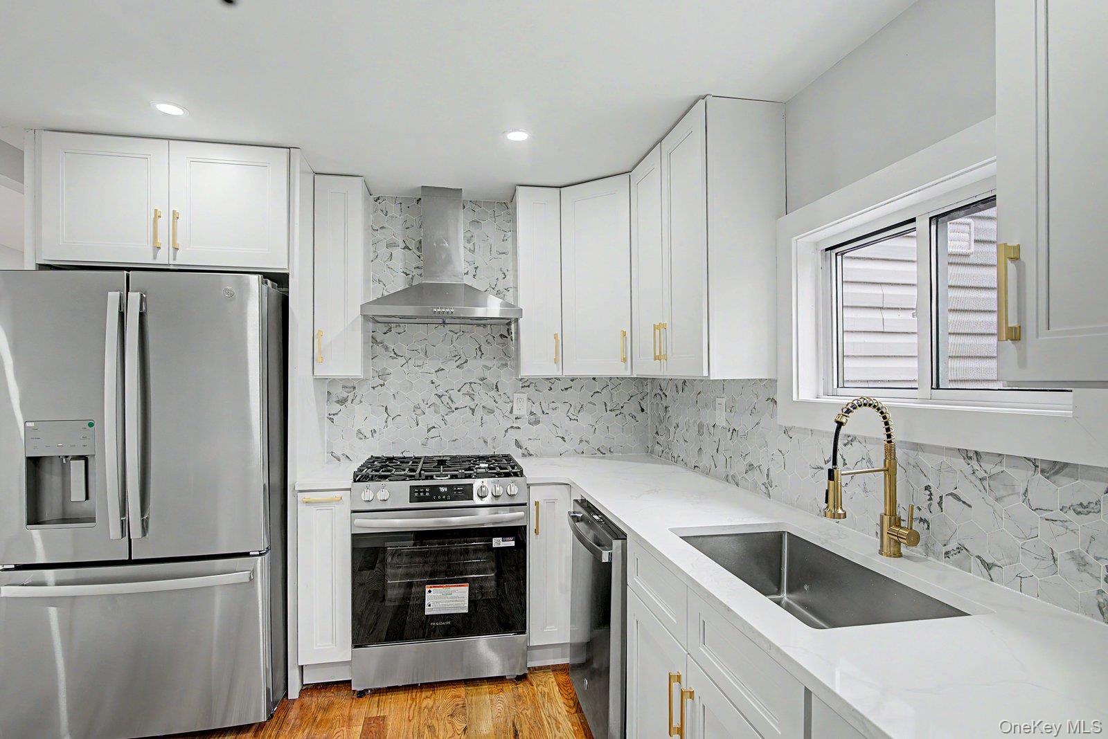 Single Family West Side  Suffolk County, NY 11706, MLS-975135-8