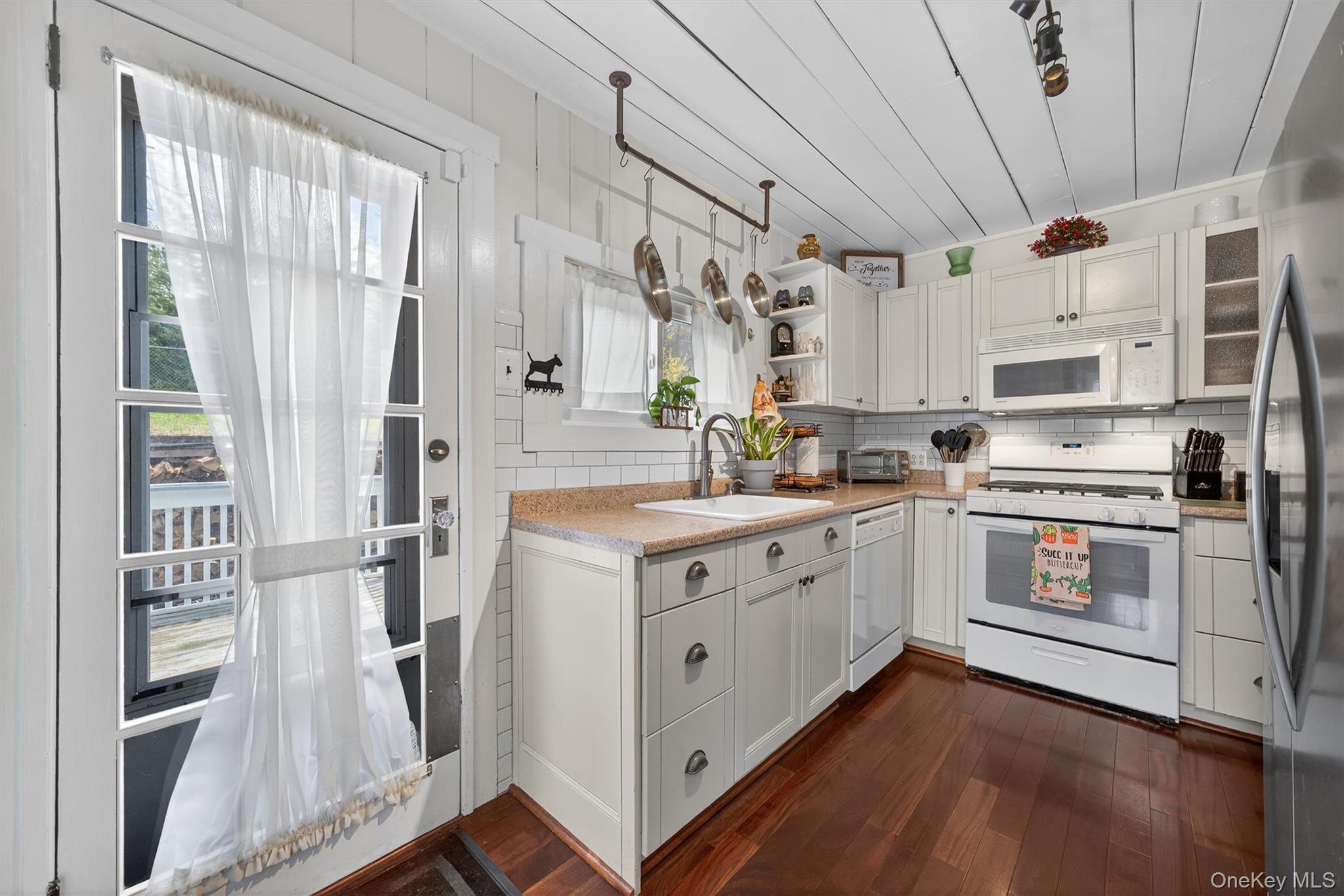 Single Family Glendale  Orange County, NY 10925, MLS-975145-17