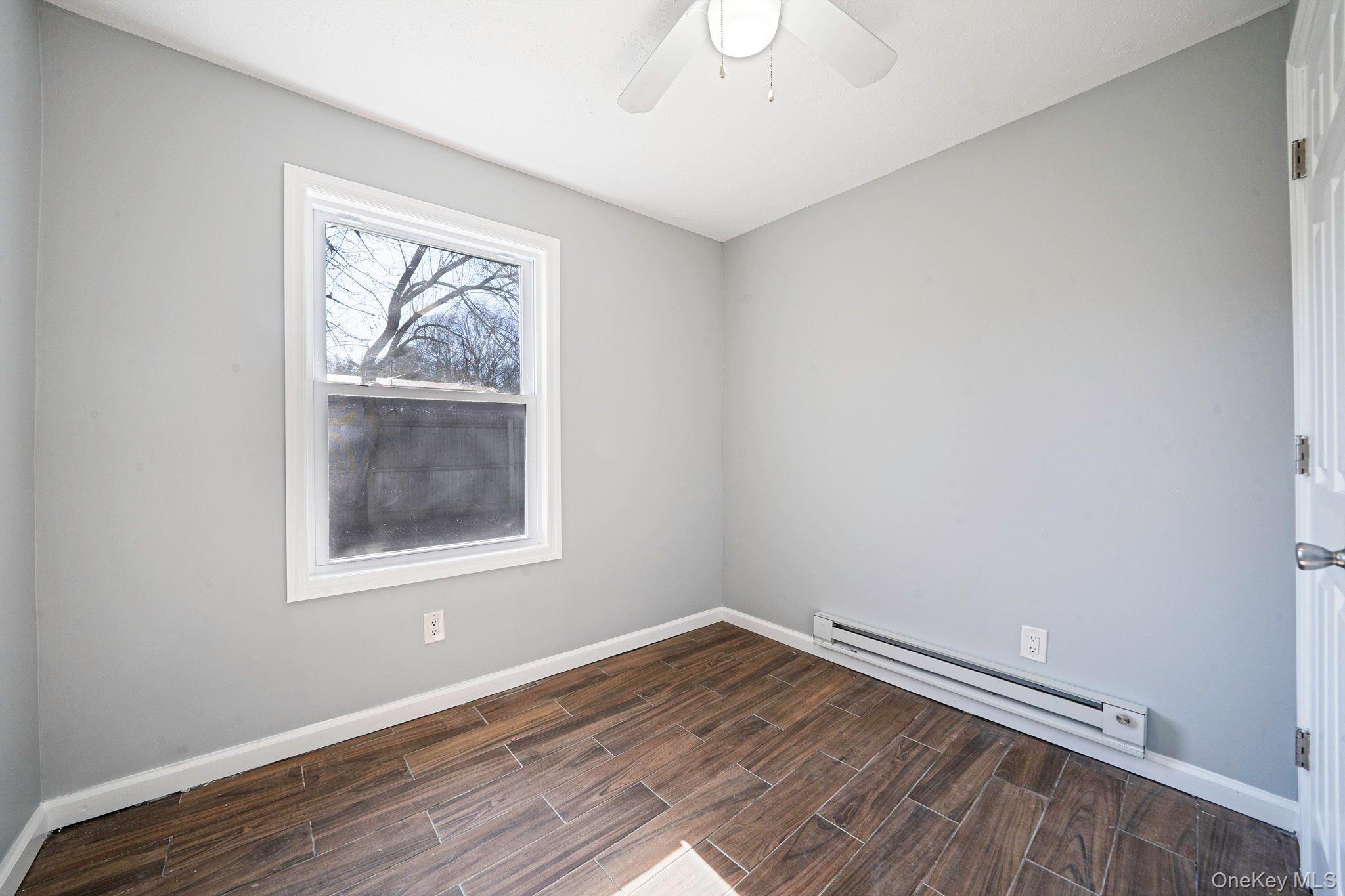 Single Family Oak  Suffolk County, NY 11901, MLS-975172-15