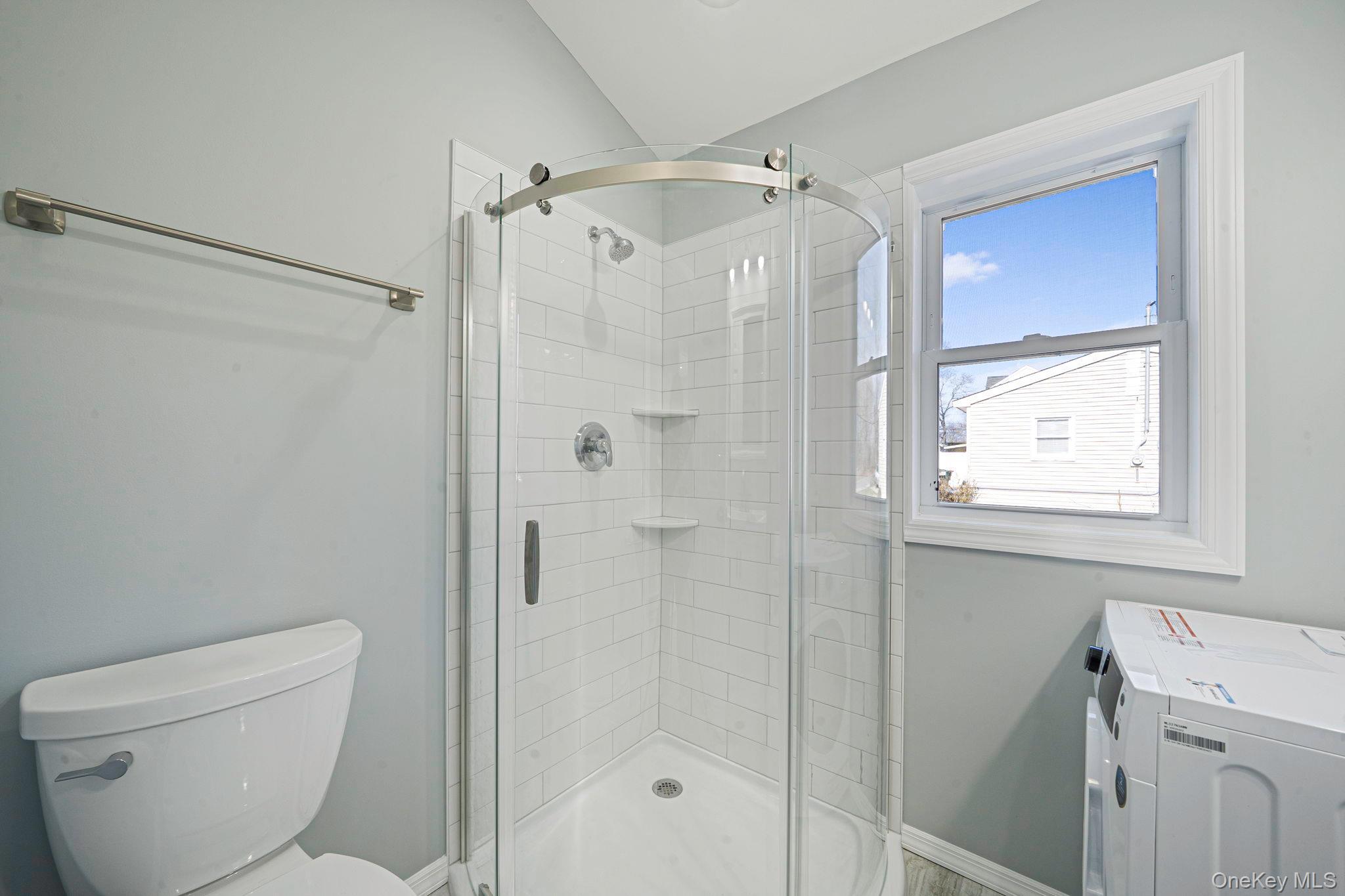 Single Family Oak  Suffolk County, NY 11901, MLS-975172-17