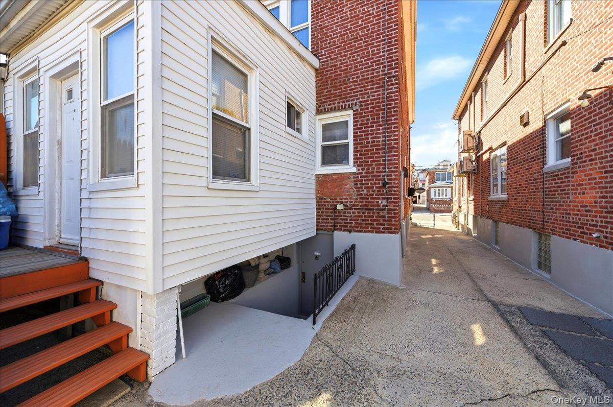 Single Family Pearsall  Bronx, NY 10469, MLS-975186-14