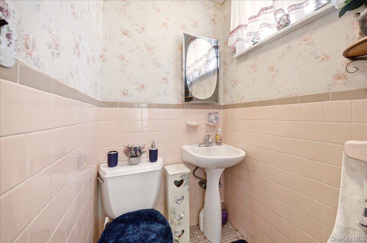 Single Family Pearsall  Bronx, NY 10469, MLS-975186-15