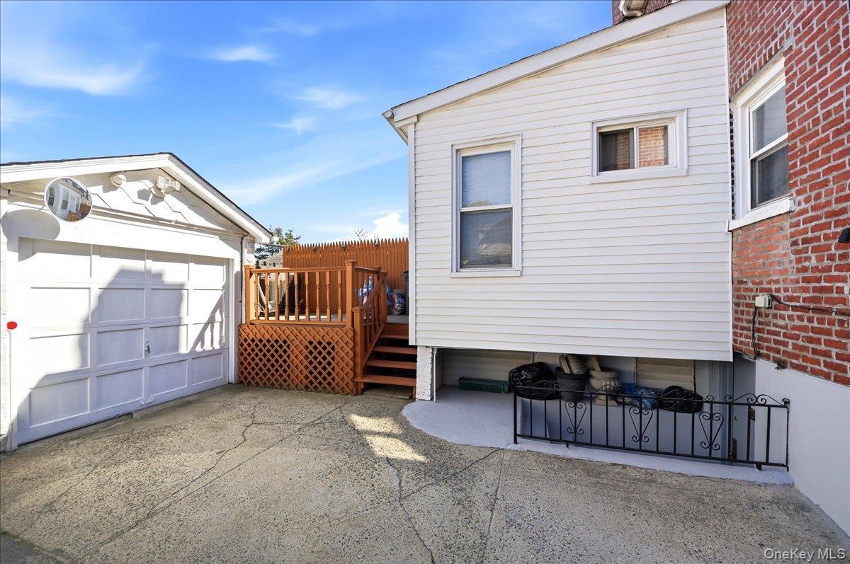 Single Family Pearsall  Bronx, NY 10469, MLS-975186-18