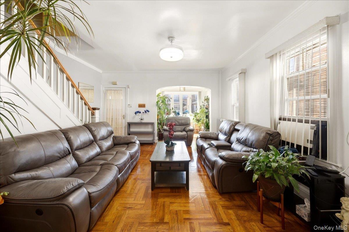 Single Family Pearsall  Bronx, NY 10469, MLS-975186-6