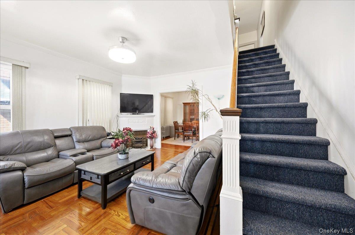 Single Family Pearsall  Bronx, NY 10469, MLS-975186-7