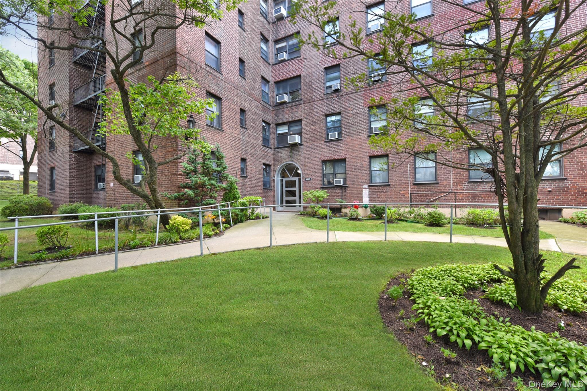 Coop 25th  Queens, NY 11354, MLS-975187-9