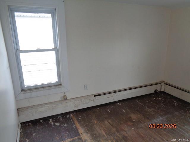 Single Family 10th  Queens, NY 11693, MLS-975190-6