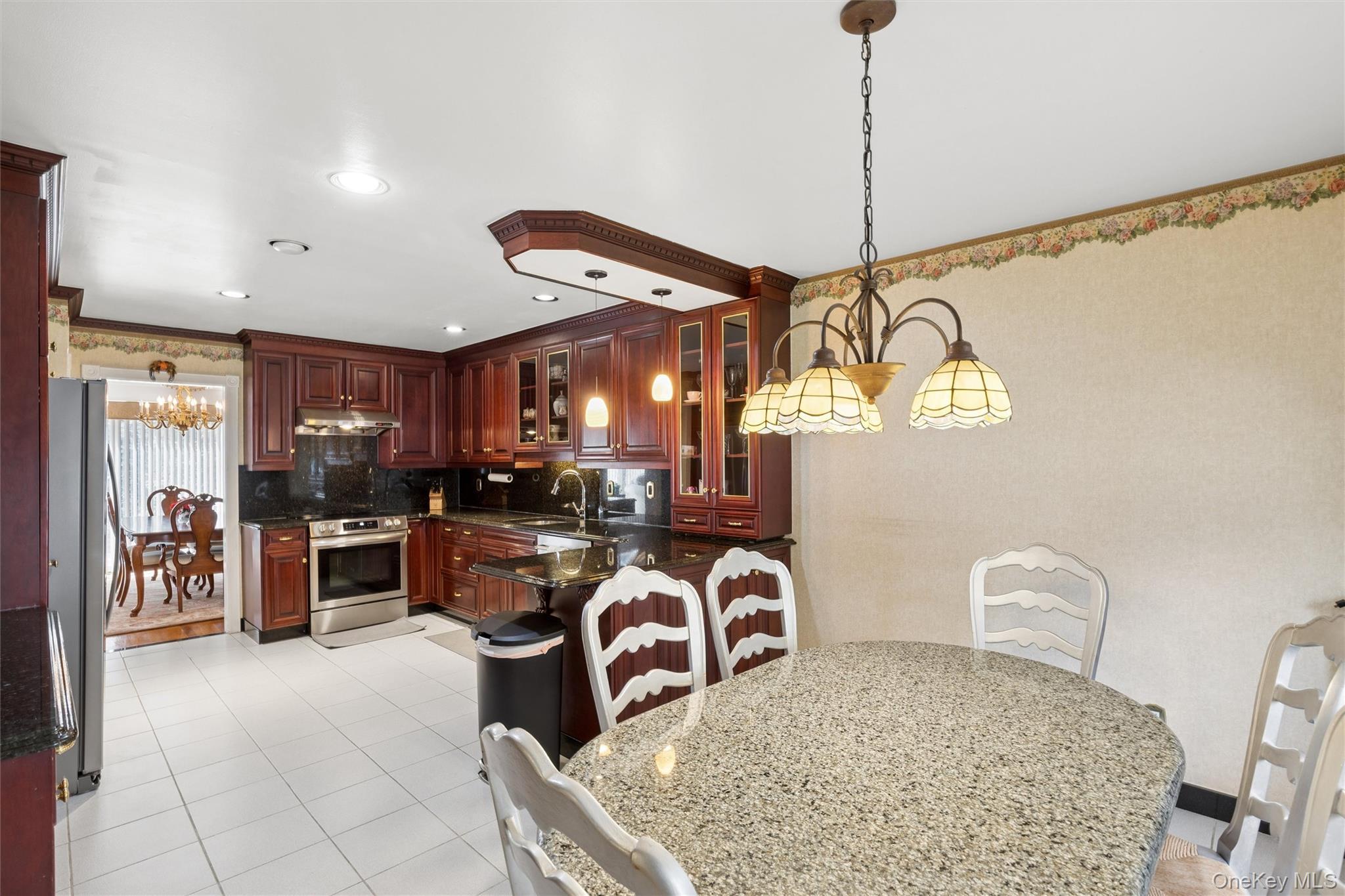 Condo Fairway  Nassau County, NY 11030, MLS-975209-17