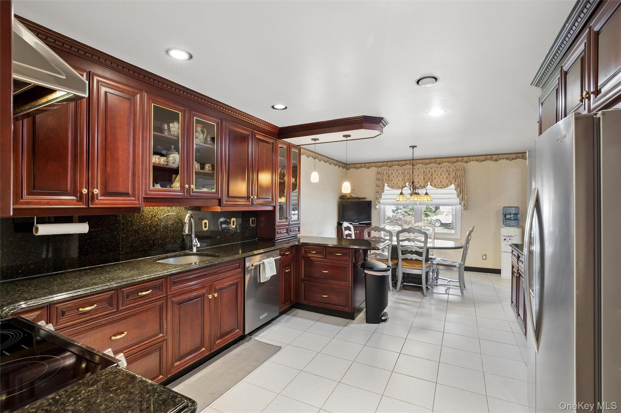 Condo Fairway  Nassau County, NY 11030, MLS-975209-20