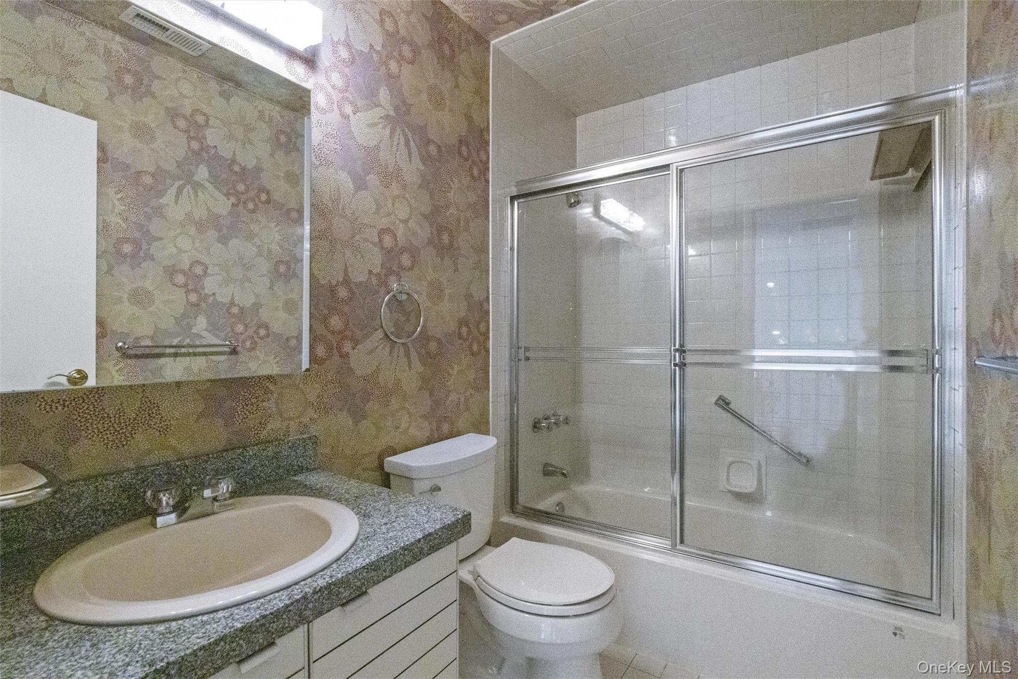 Condo Fairway  Nassau County, NY 11030, MLS-975209-30