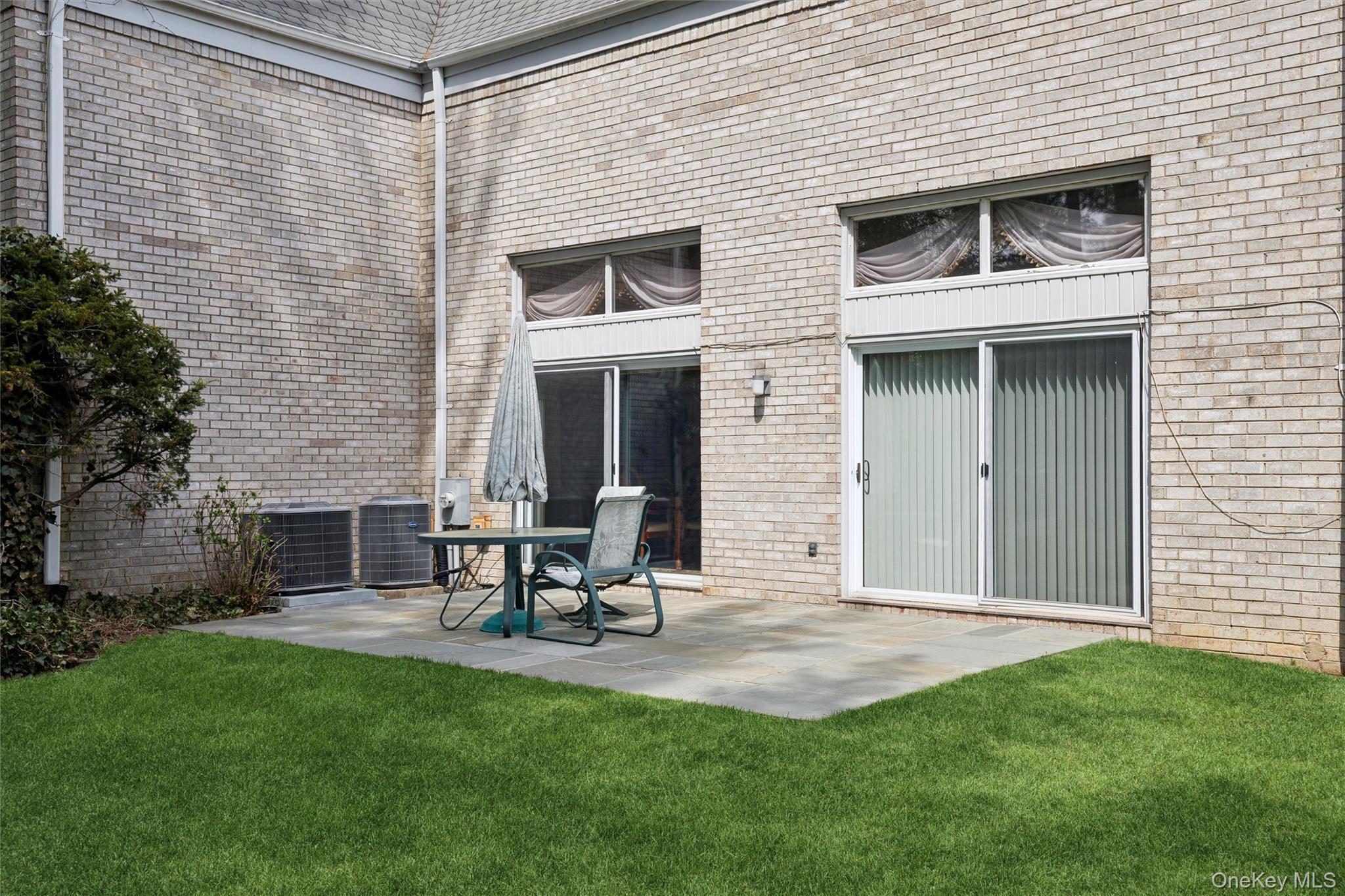 Condo Fairway  Nassau County, NY 11030, MLS-975209-40