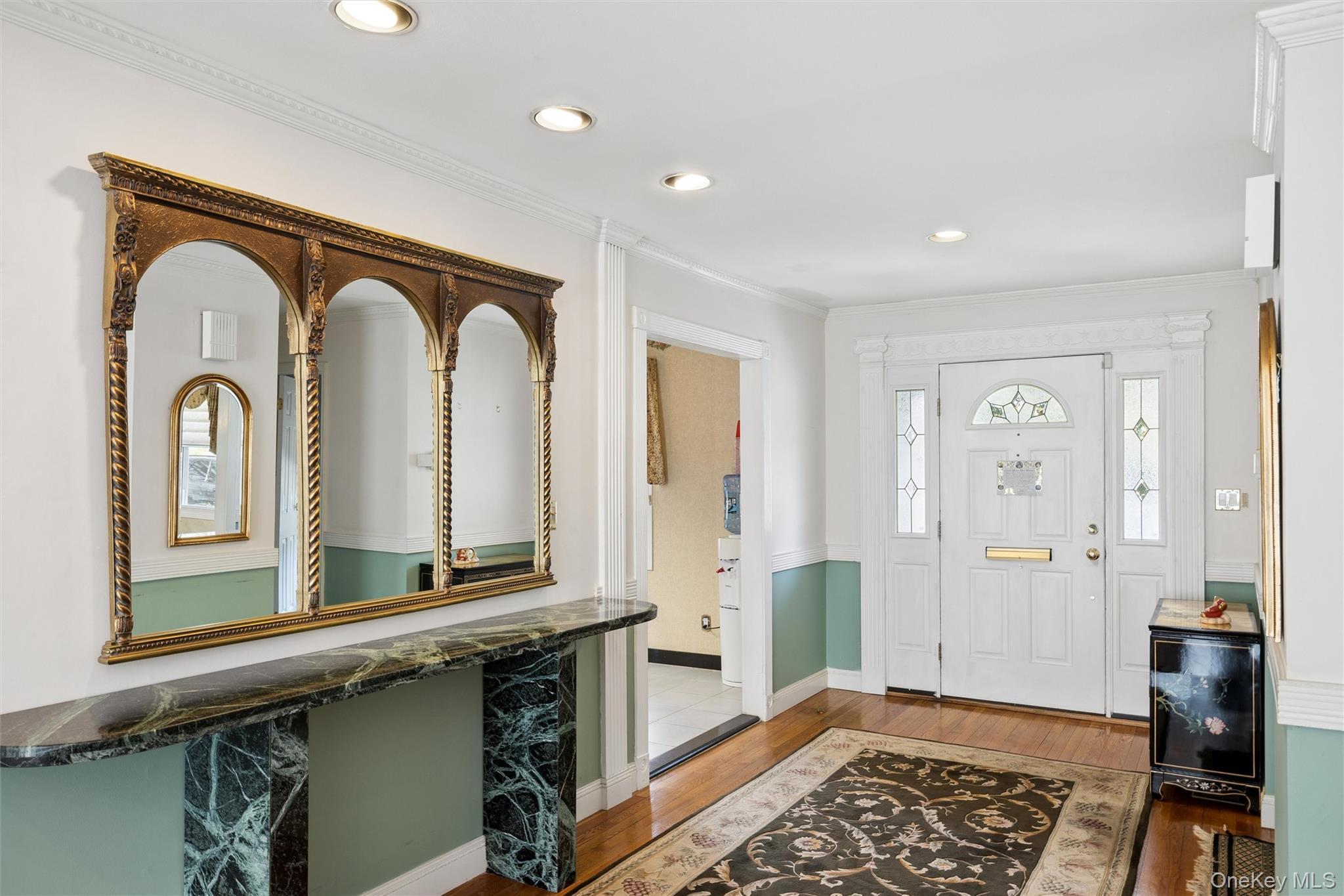 Condo Fairway  Nassau County, NY 11030, MLS-975209-7