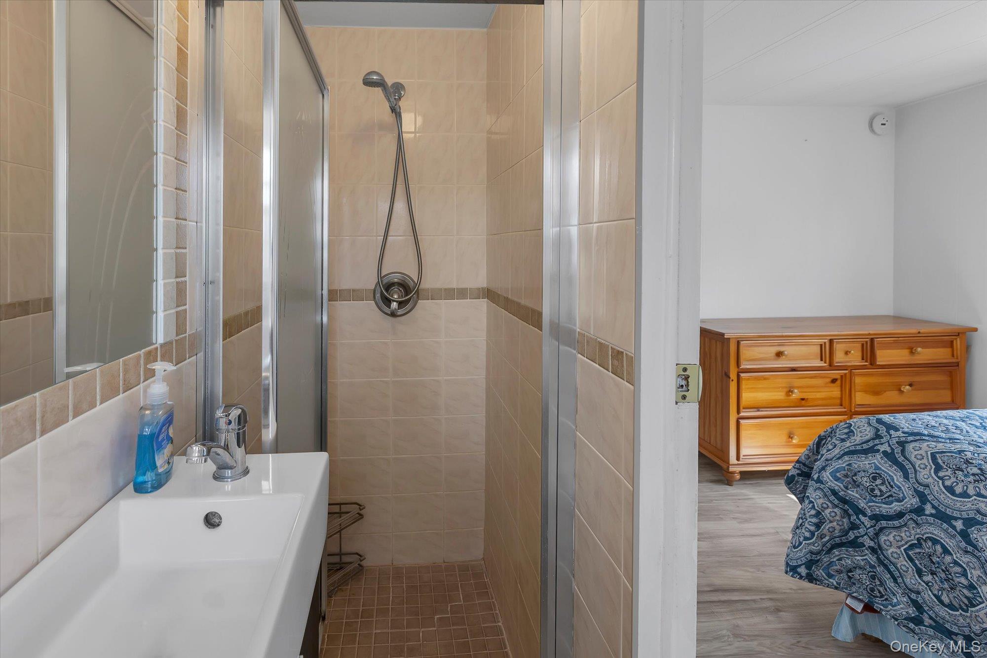 Single Family Maple St  Suffolk County, NY 11942, MLS-975213-11