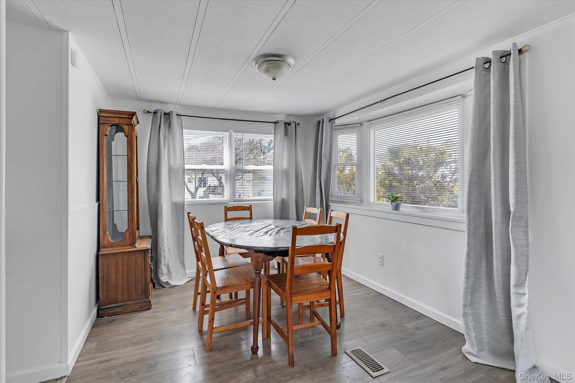 Single Family Maple St  Suffolk County, NY 11942, MLS-975213-4