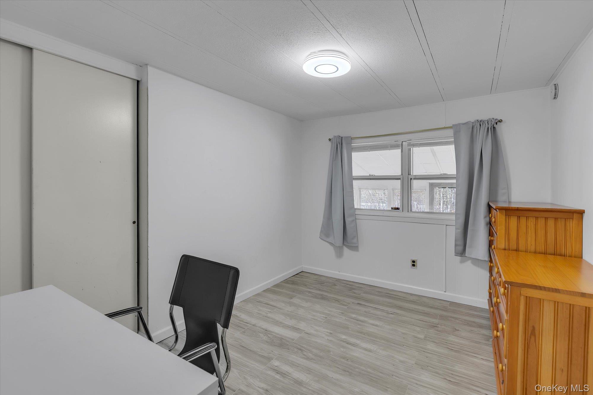 Single Family Maple St  Suffolk County, NY 11942, MLS-975213-7