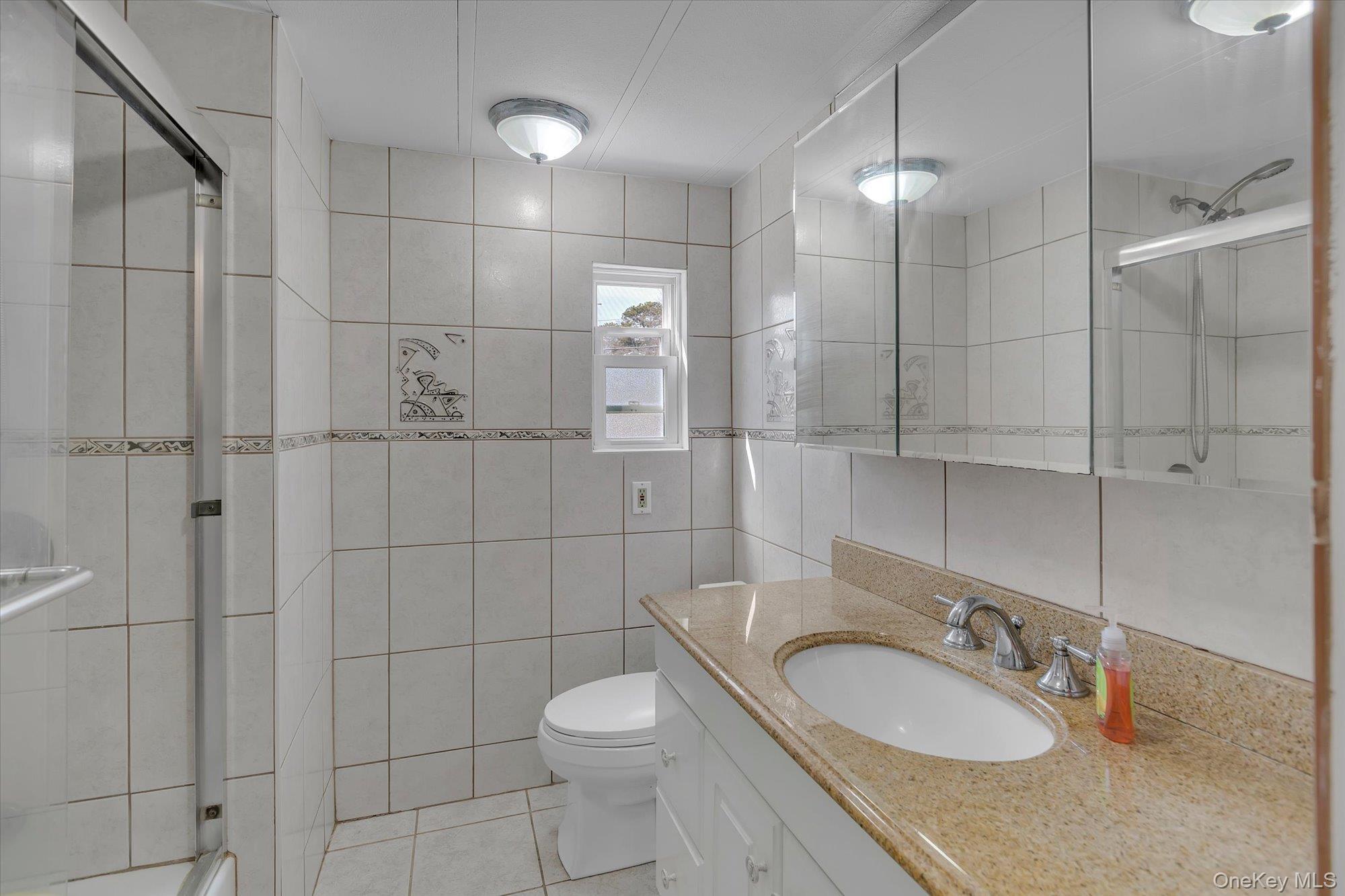 Single Family Maple St  Suffolk County, NY 11942, MLS-975213-8