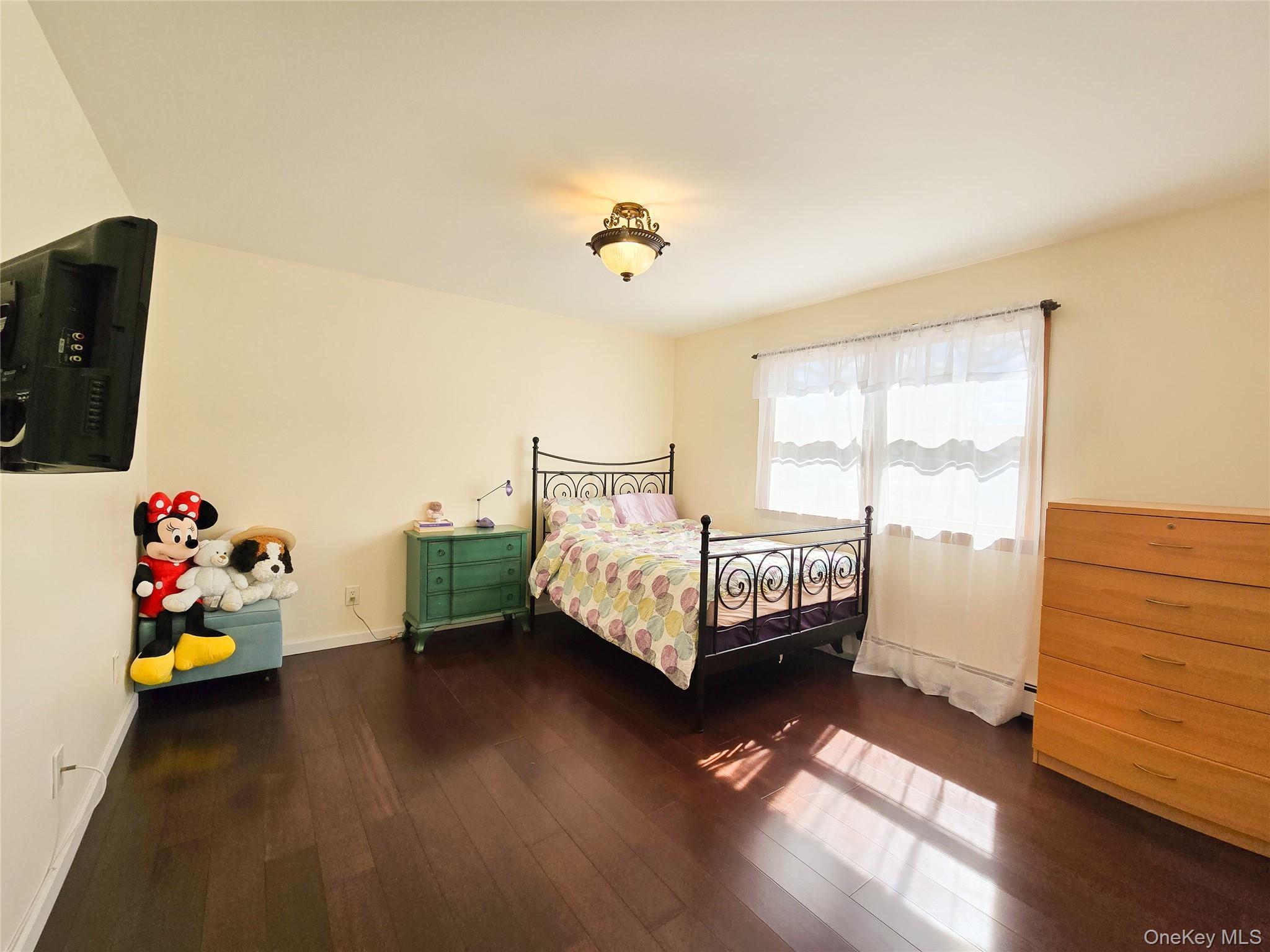 Single Family Fort Hill Road Suffolk County, NY 11743, MLS-975222-18
