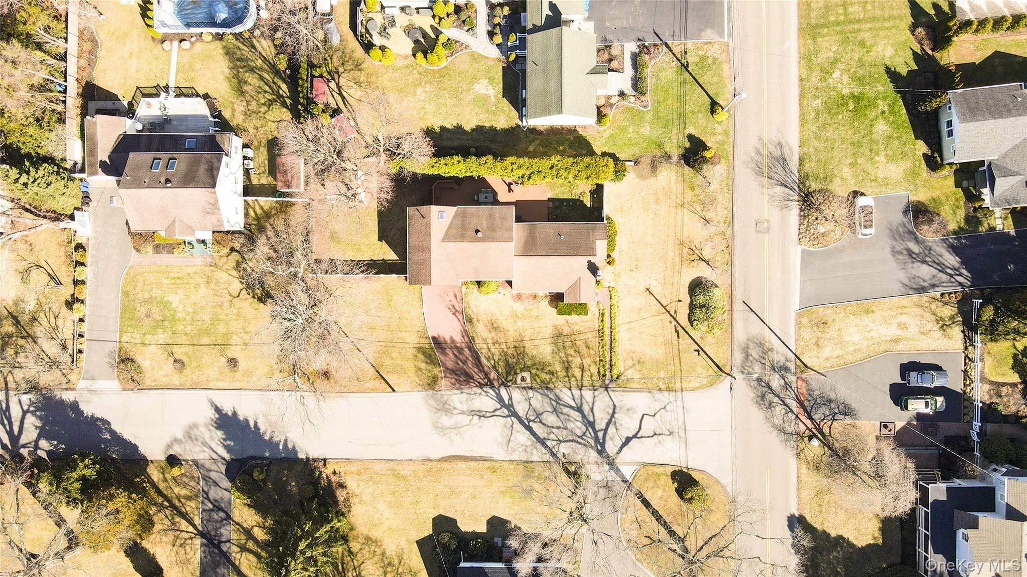 Single Family Fort Hill Road  Suffolk County, NY 11743, MLS-975222-26