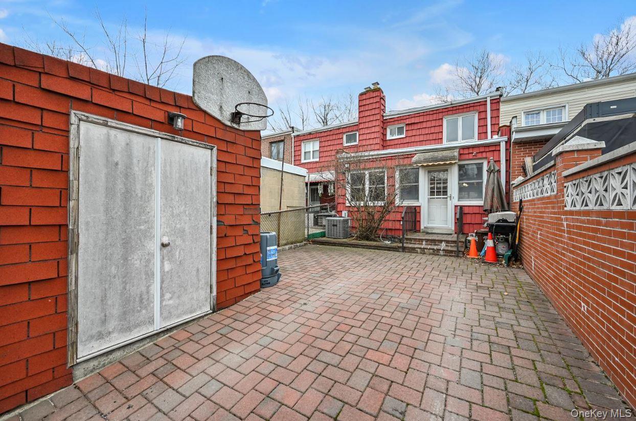 Single Family 68th Queens, NY 11367, MLS-975228-16