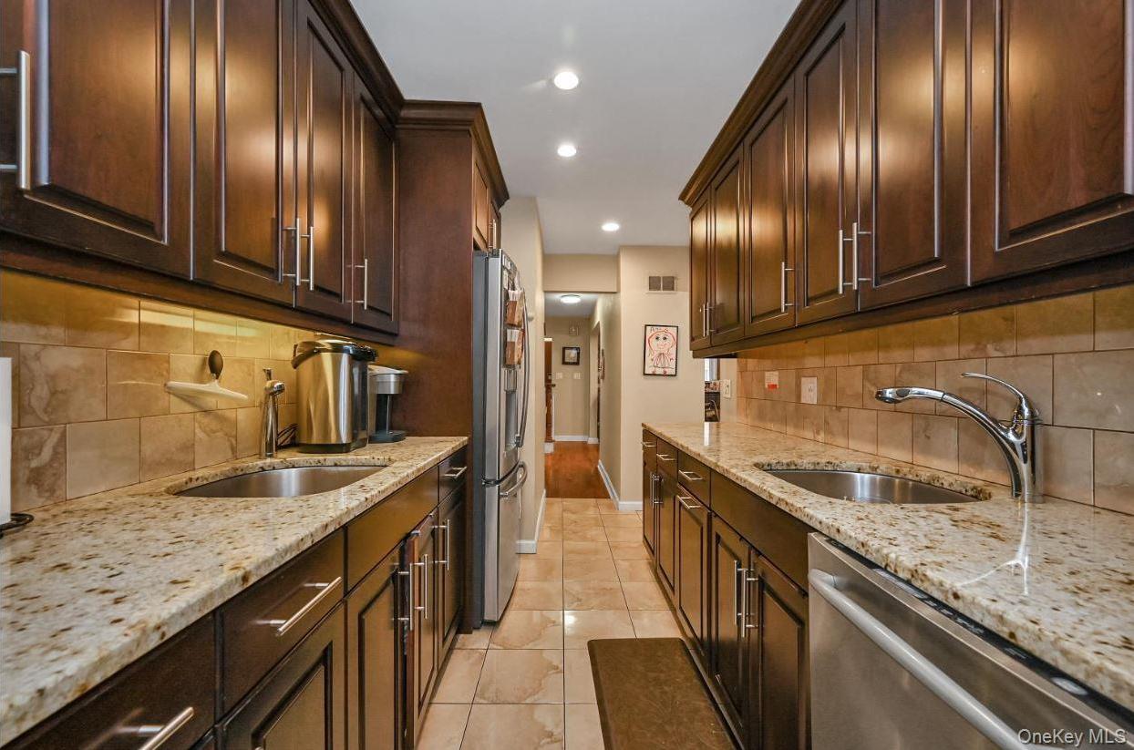 Single Family 68th Queens, NY 11367, MLS-975228-4