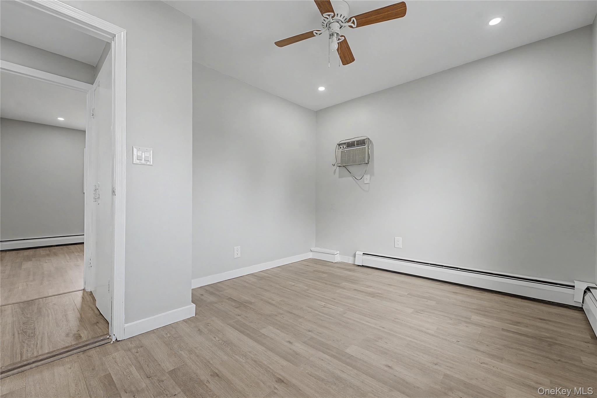 Single Family Fork Nassau County, NY 11801, MLS-975237-12