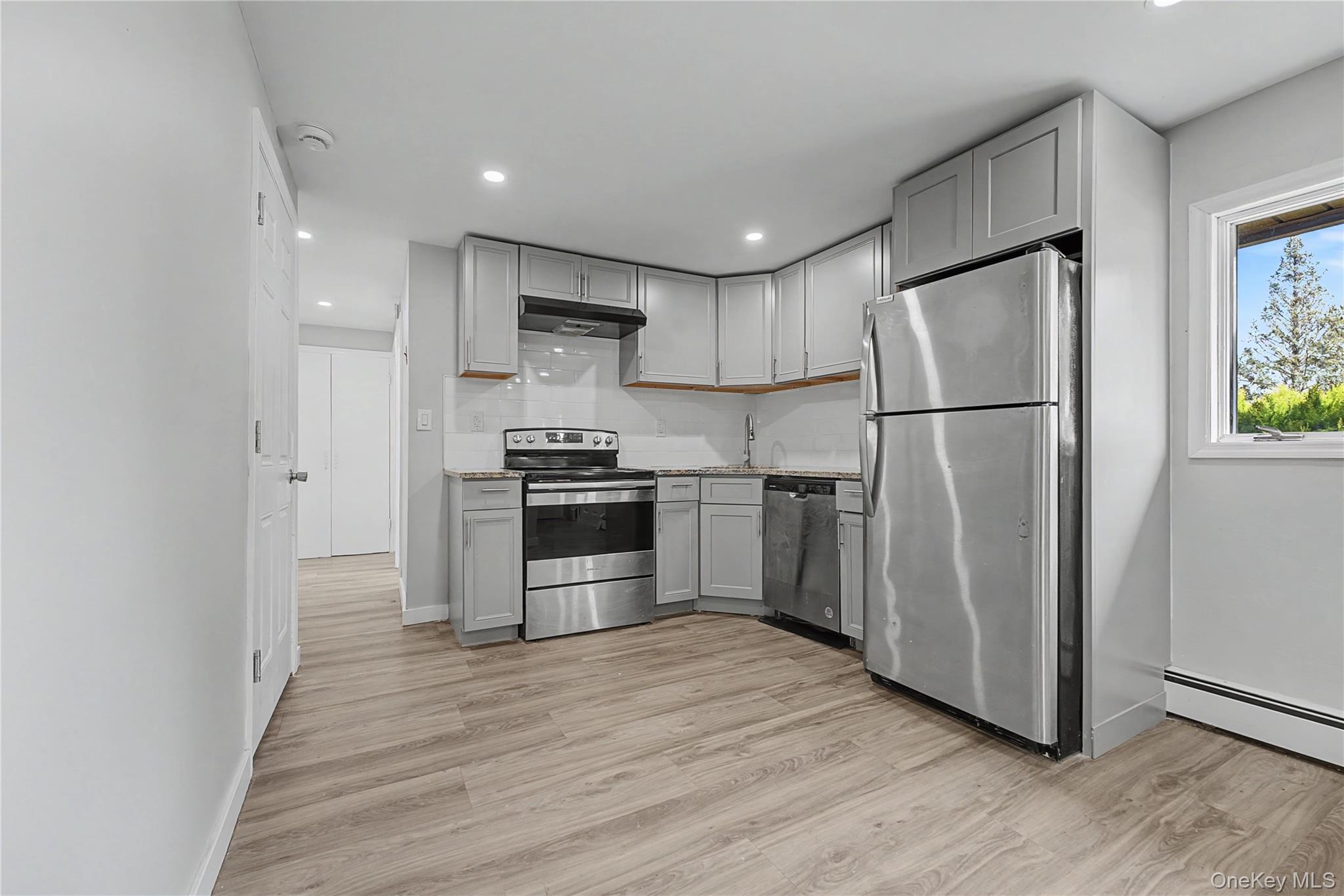 Single Family Fork Nassau County, NY 11801, MLS-975237-4