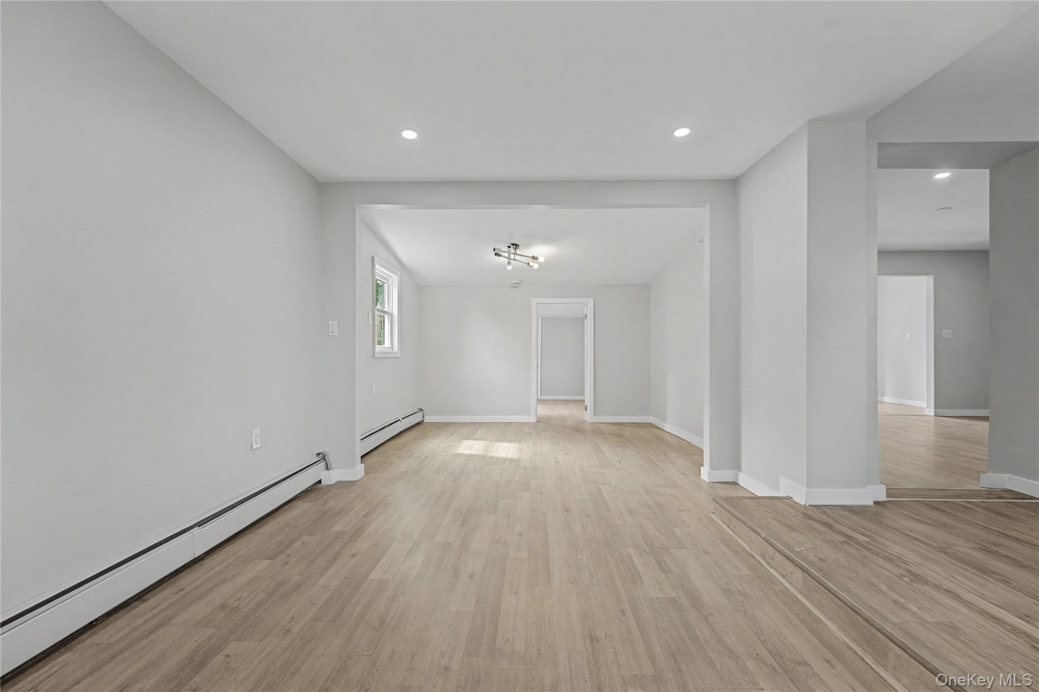 Single Family Fork Nassau County, NY 11801, MLS-975237-5