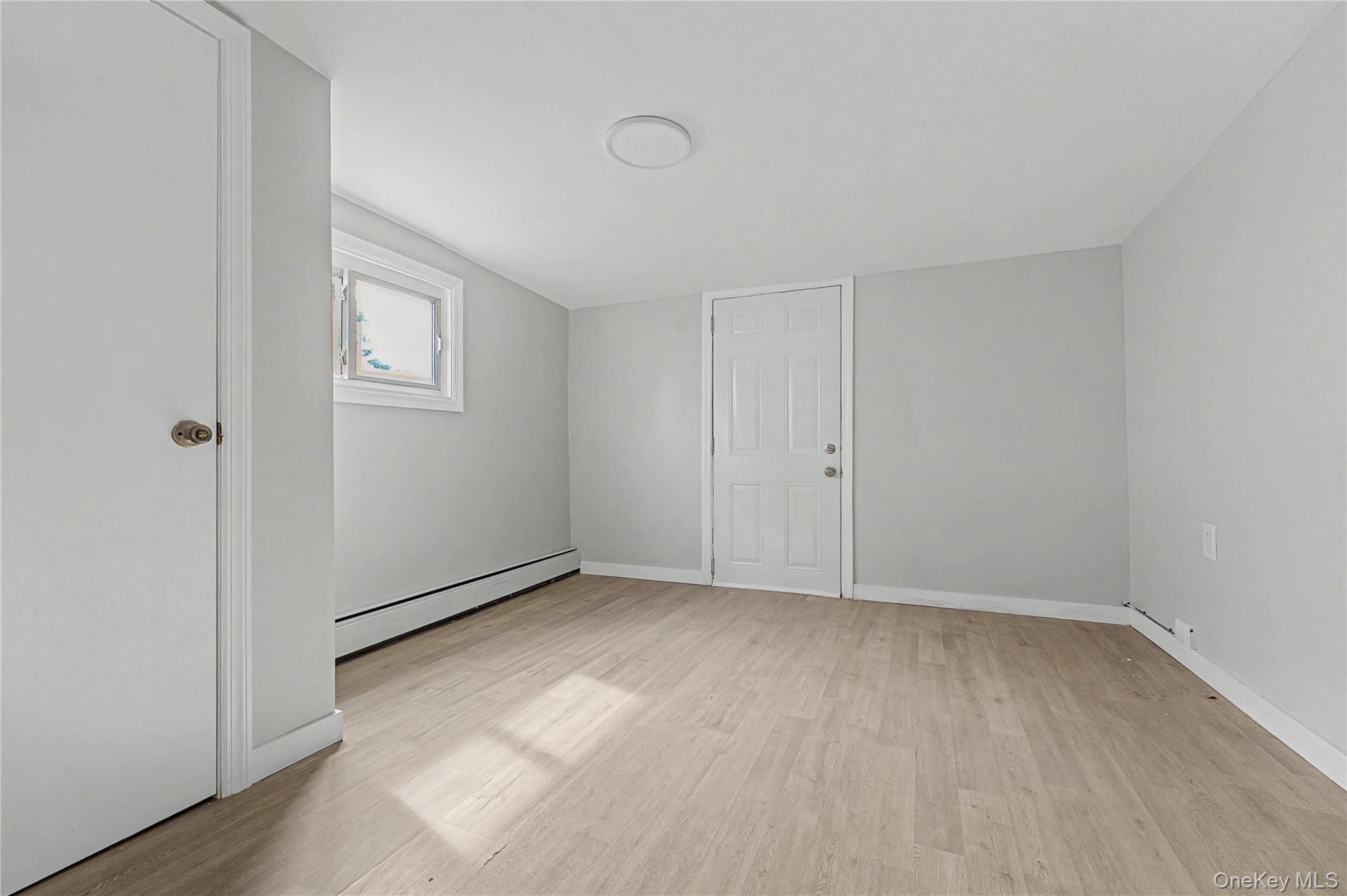 Single Family Fork Nassau County, NY 11801, MLS-975237-6