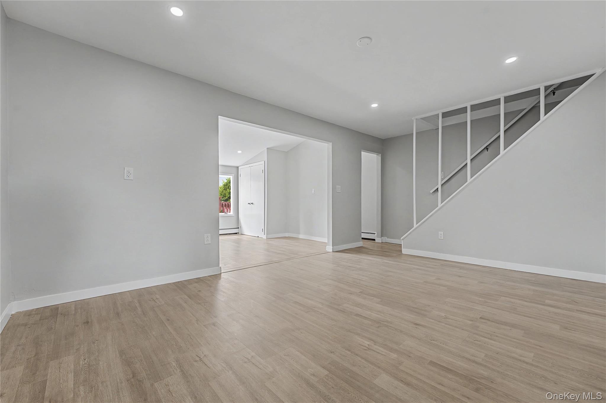 Single Family Fork Nassau County, NY 11801, MLS-975237-7